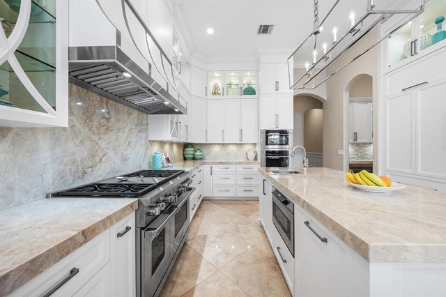 252 S Maya Palm Drive, Boca Raton, FL 33432