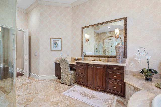 252 S Maya Palm Drive, Boca Raton, FL 33432