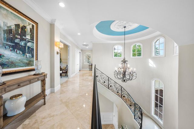 252 S Maya Palm Drive, Boca Raton, FL 33432