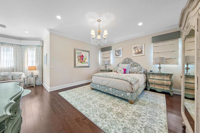 252 S Maya Palm Drive, Boca Raton, FL 33432