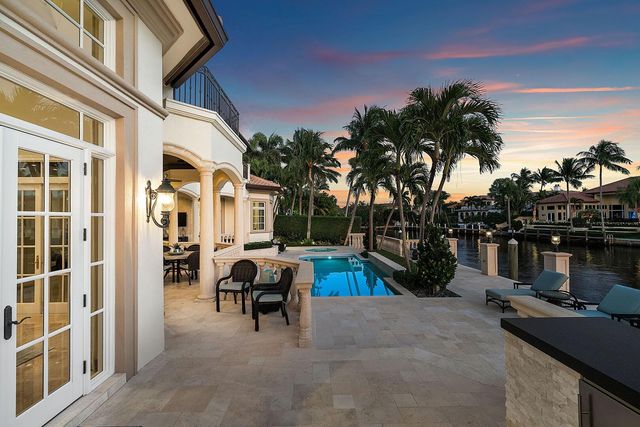 252 S Maya Palm Drive, Boca Raton, FL 33432