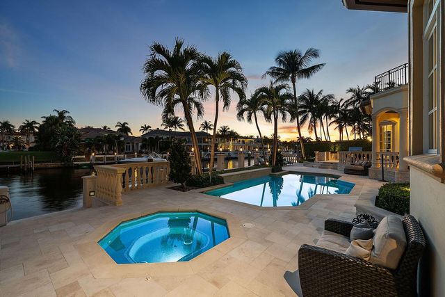 252 S Maya Palm Drive, Boca Raton, FL 33432