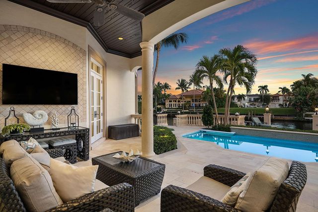 252 S Maya Palm Drive, Boca Raton, FL 33432