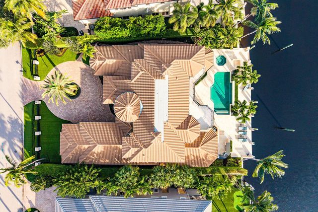 252 S Maya Palm Drive, Boca Raton, FL 33432