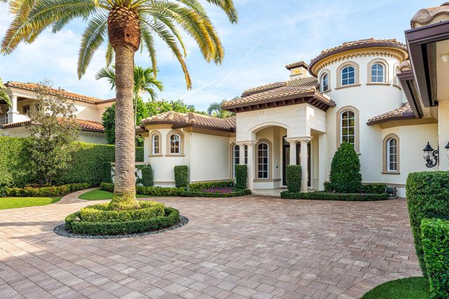 252 S Maya Palm Drive, Boca Raton, FL 33432