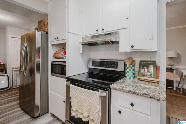 2112 LESTER LANE, Hoover, AL 35226