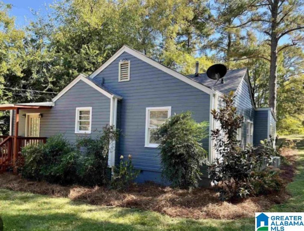 2112 LESTER LANE, Hoover, AL 35226