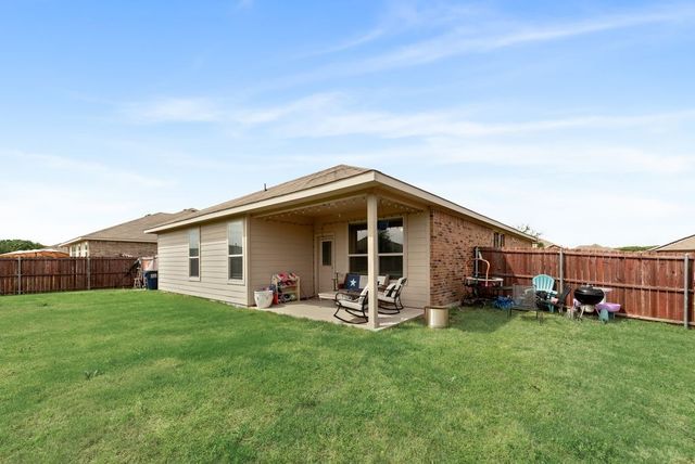 444 Windsail Lane, Azle, TX 76020