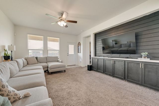 444 Windsail Lane, Azle, TX 76020