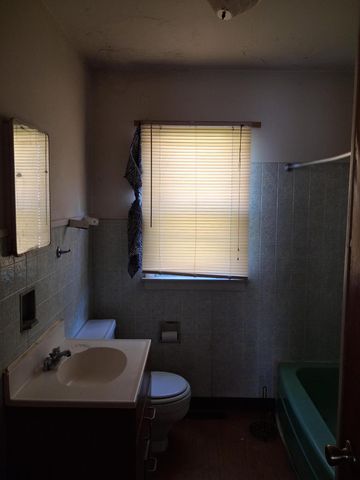 1033 Central Avenue, Gary, IN 46407