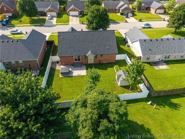 4225 Limestone Trace, Jeffersonville, IN 47130