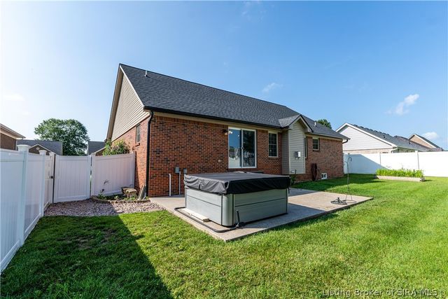 4225 Limestone Trace, Jeffersonville, IN 47130