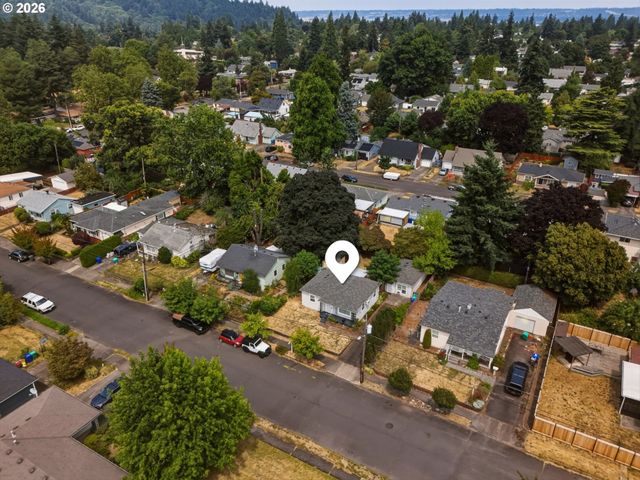 11005 Ne SCHUYLER St, Portland, OR 97220