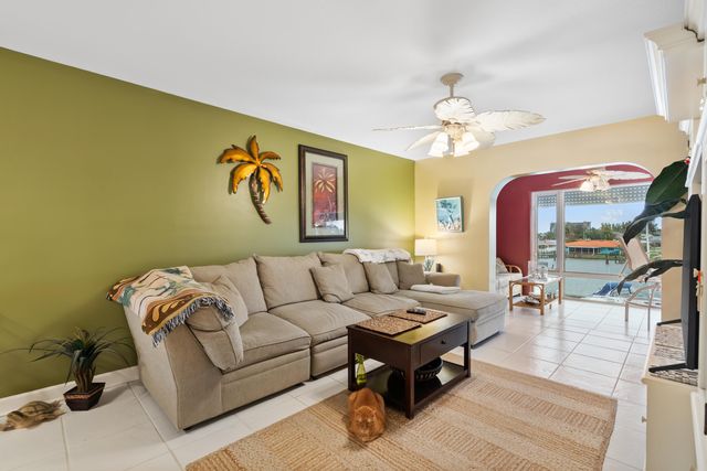 1351 Bayshore Drive 304, Fort Pierce, FL 34949