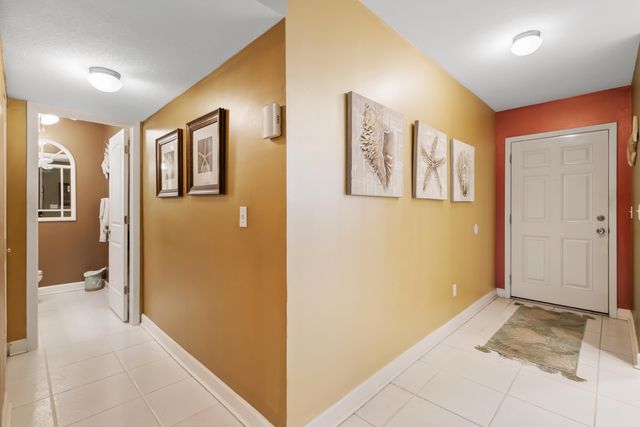 1351 Bayshore Drive 304, Fort Pierce, FL 34949