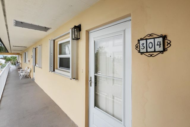 1351 Bayshore Drive 304, Fort Pierce, FL 34949