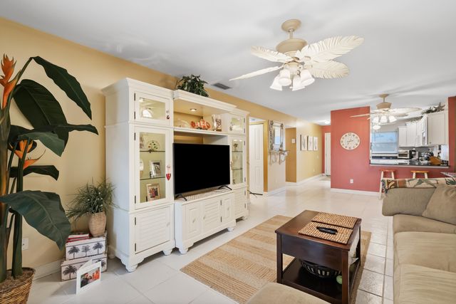 1351 Bayshore Drive 304, Fort Pierce, FL 34949