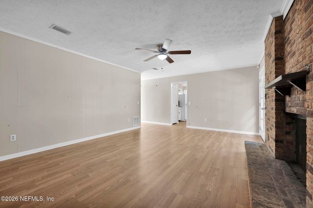 1950 HOLLY OAKS RAVINE Drive, Jacksonville, FL 32225