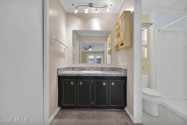 1950 HOLLY OAKS RAVINE Drive, Jacksonville, FL 32225