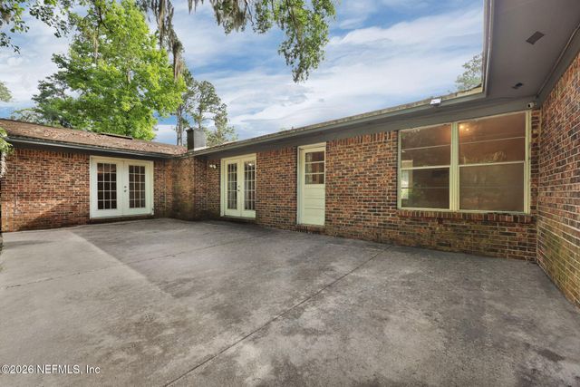 1950 HOLLY OAKS RAVINE Drive, Jacksonville, FL 32225