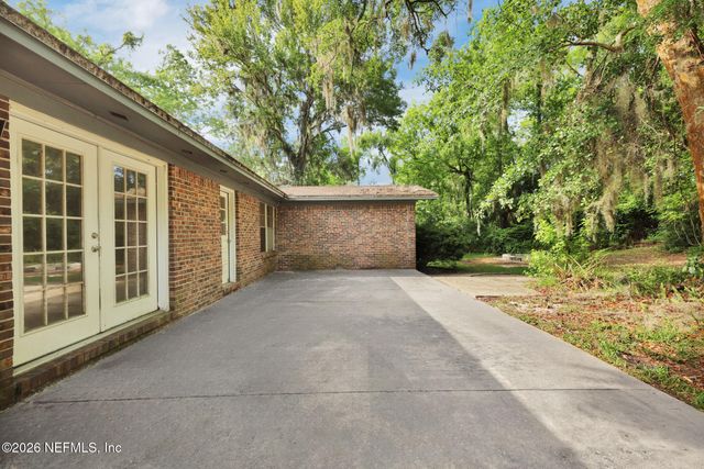 1950 HOLLY OAKS RAVINE Drive, Jacksonville, FL 32225