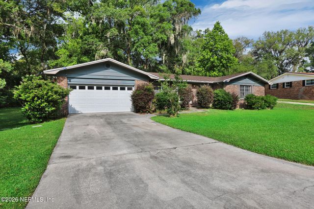 1950 HOLLY OAKS RAVINE Drive, Jacksonville, FL 32225