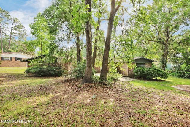 1950 HOLLY OAKS RAVINE Drive, Jacksonville, FL 32225