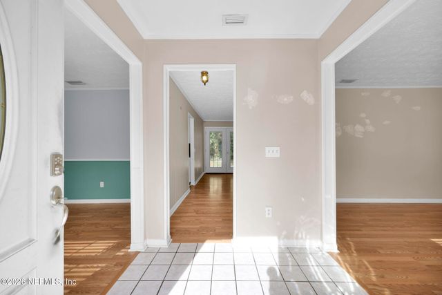 1950 HOLLY OAKS RAVINE Drive, Jacksonville, FL 32225