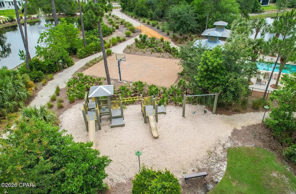 Image 6 of property listing at 5401 Hopetown Lane, Panama City Beach, FL 32408