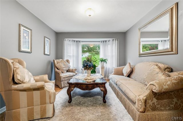 7405 Old Erie View Drive, Manlius, NY 13066