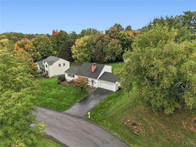7405 Old Erie View Drive, Manlius, NY 13066
