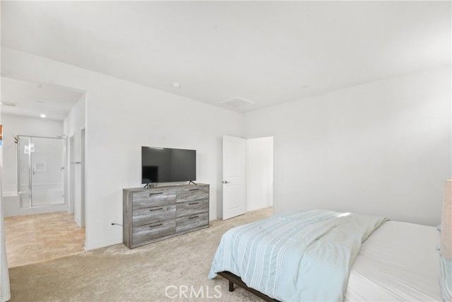 15916 Caterpillar Drive, Fontana, CA 92336