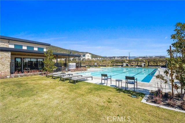 15916 Caterpillar Drive, Fontana, CA 92336