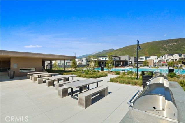 15916 Caterpillar Drive, Fontana, CA 92336