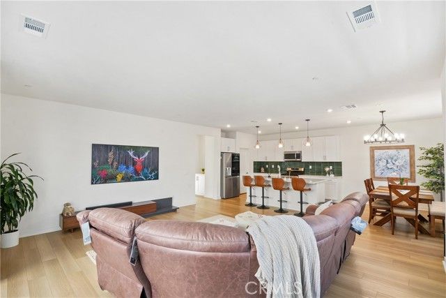 15916 Caterpillar Drive, Fontana, CA 92336