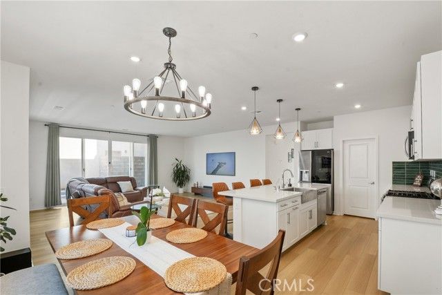 15916 Caterpillar Drive, Fontana, CA 92336