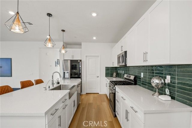 15916 Caterpillar Drive, Fontana, CA 92336