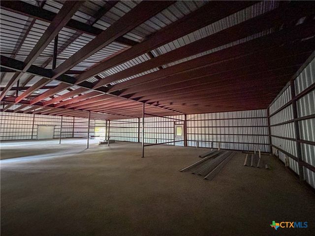 90 Honey Drive, Victoria, TX 77904