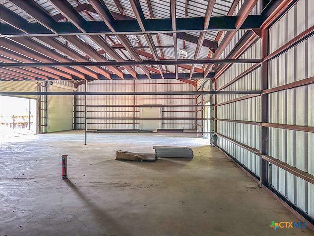 90 Honey Drive, Victoria, TX 77904