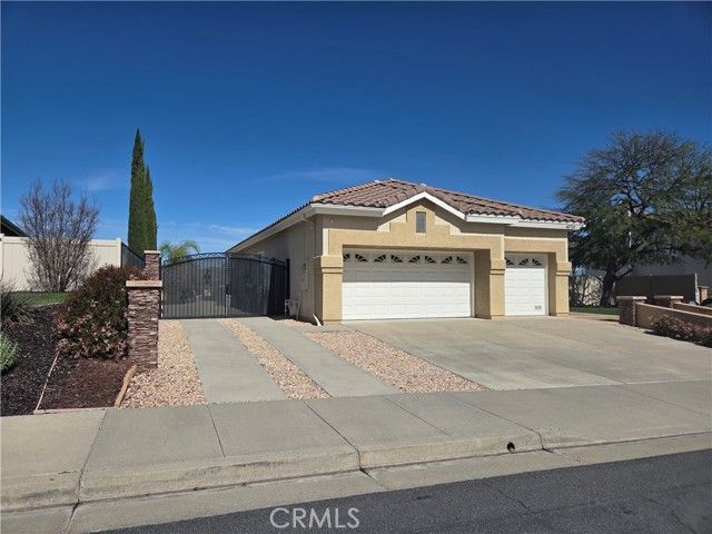 42715 Mountain Shadow Road, Murrieta, CA 92562