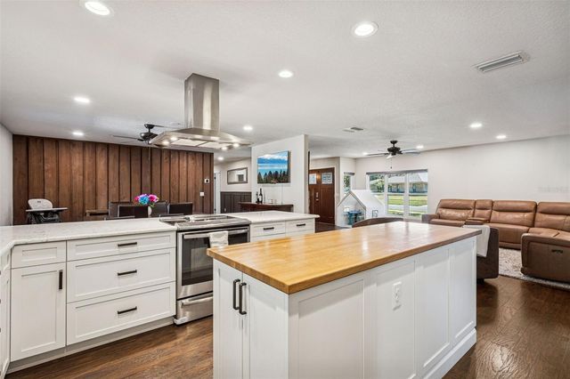 8937 EASTERLING DRIVE, Orlando, FL 32819