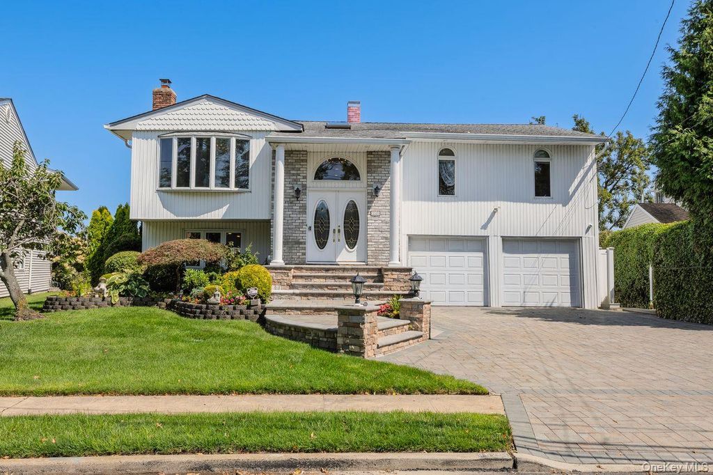 3529 Daniel Crescent, Baldwin Harbor, NY 11510 — exterior