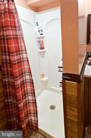 3702 RIVIERA ST, Temple Hills, MD 20748