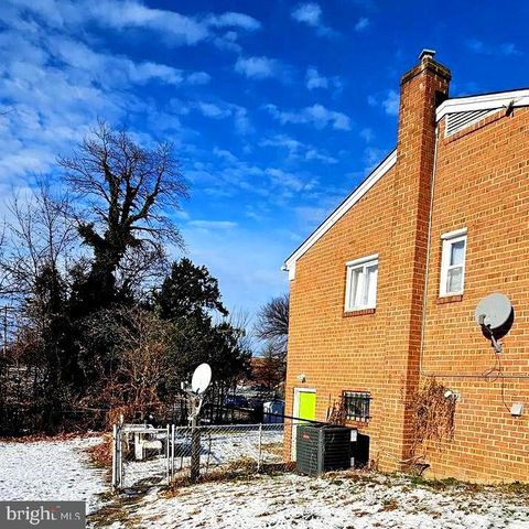 3702 RIVIERA ST, Temple Hills, MD 20748