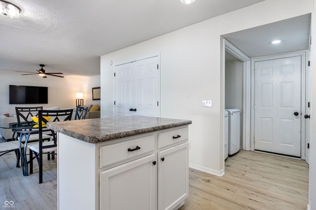 13992 Wakefield Place, Fishers, IN 46038