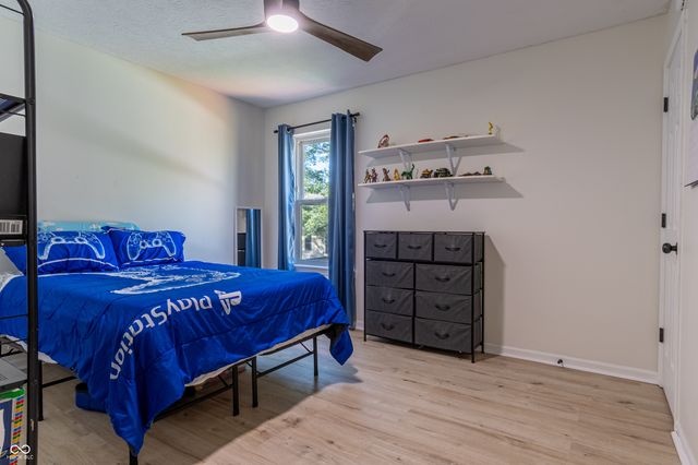 13992 Wakefield Place, Fishers, IN 46038