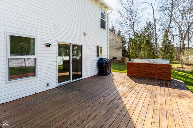 13992 Wakefield Place, Fishers, IN 46038