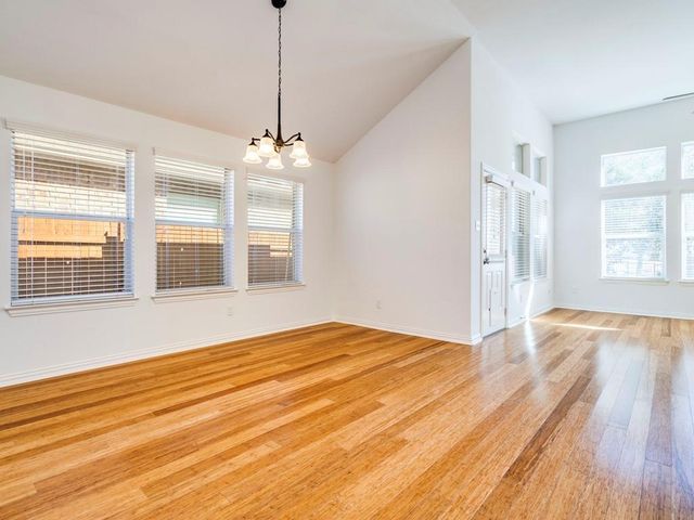 401 Strawberry Blonde DR, Buda, TX 78610