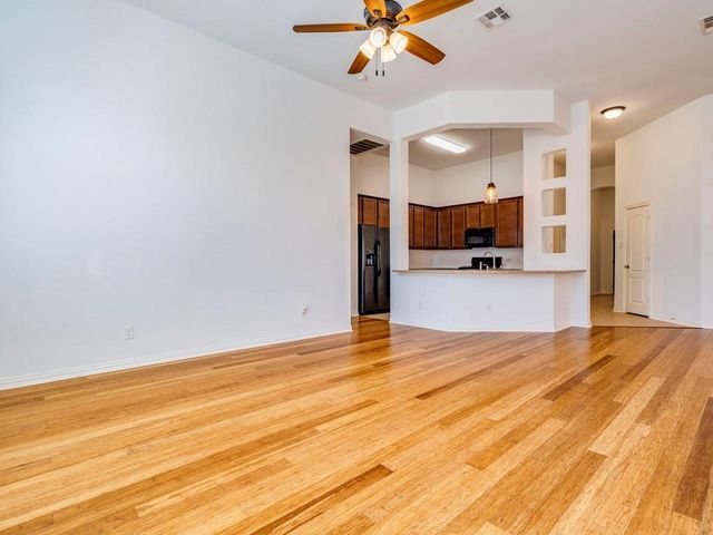 401 Strawberry Blonde DR, Buda, TX 78610