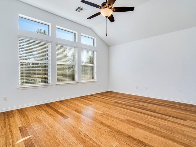 401 Strawberry Blonde DR, Buda, TX 78610